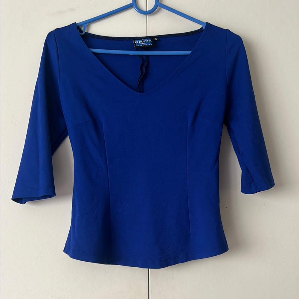 Essential Catherine V-Neck Top size S